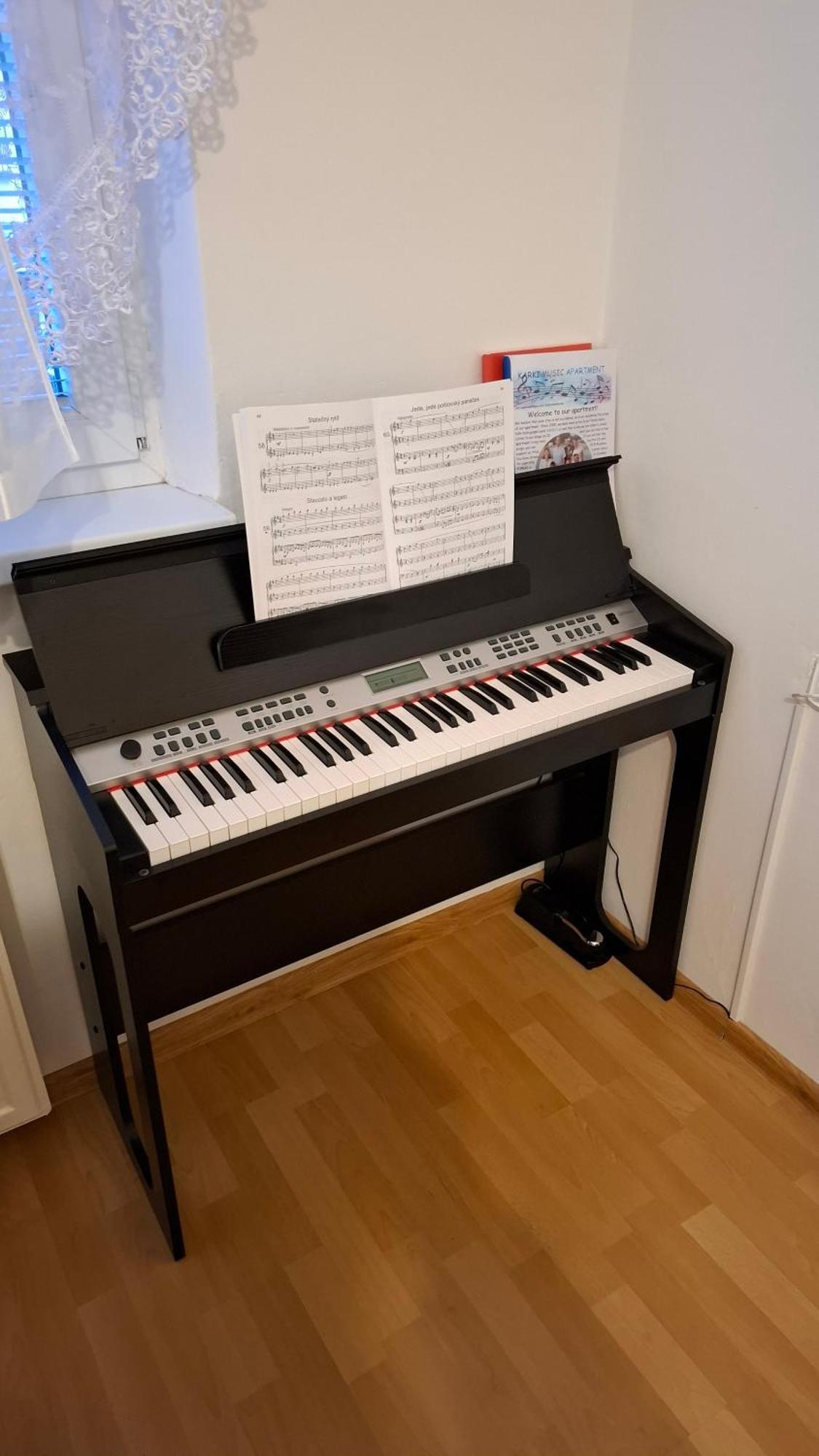 Karki Music Apartment 포프라트 외부 사진
