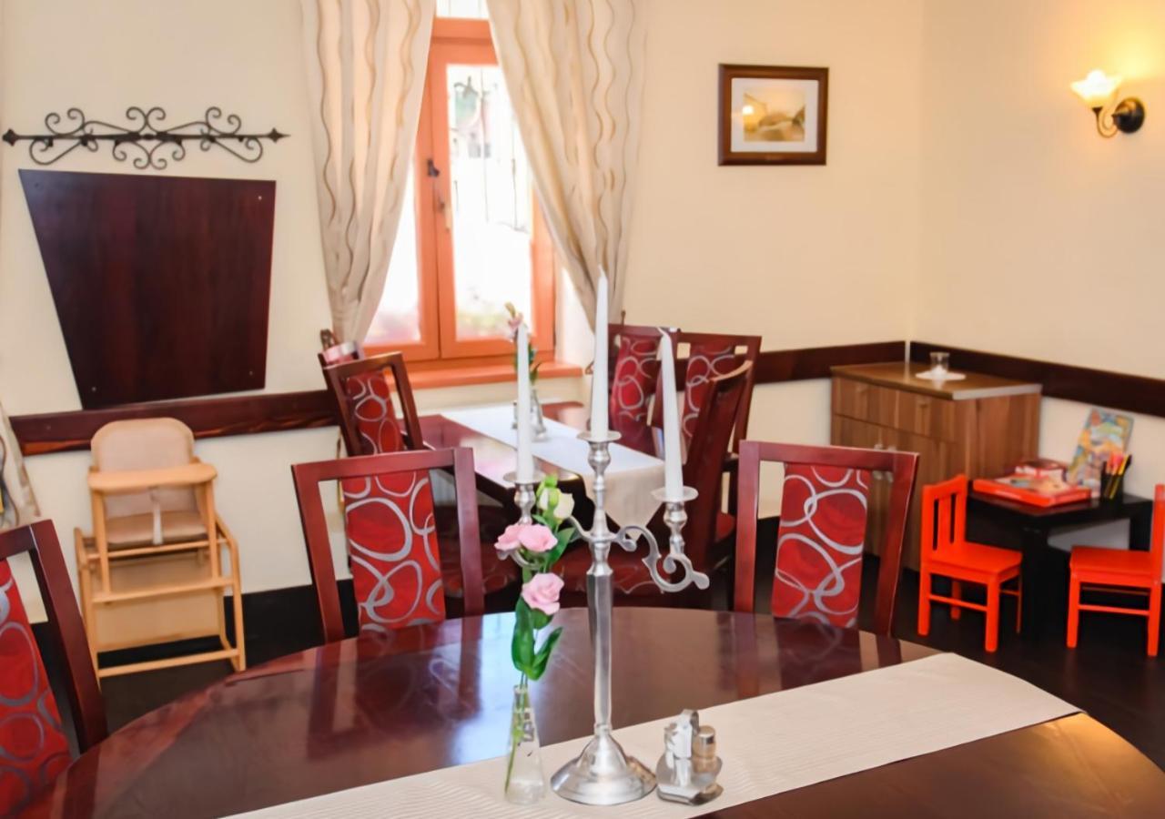 Karki Music Apartment 포프라트 외부 사진